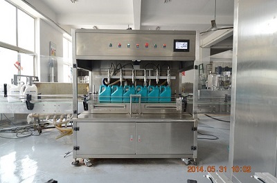 6頭全自動(dòng)潤(rùn)滑油灌裝機(jī)
